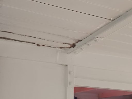 plafond avant rénovation